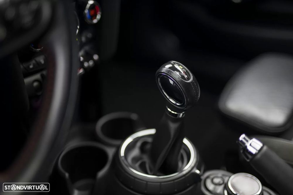 MINI 3 Portas Cooper D Auto - 13