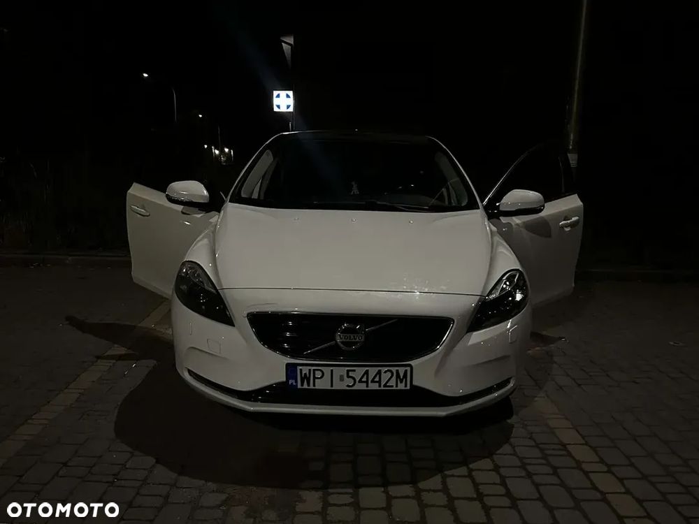 Volvo V40 D2 Summum - 4