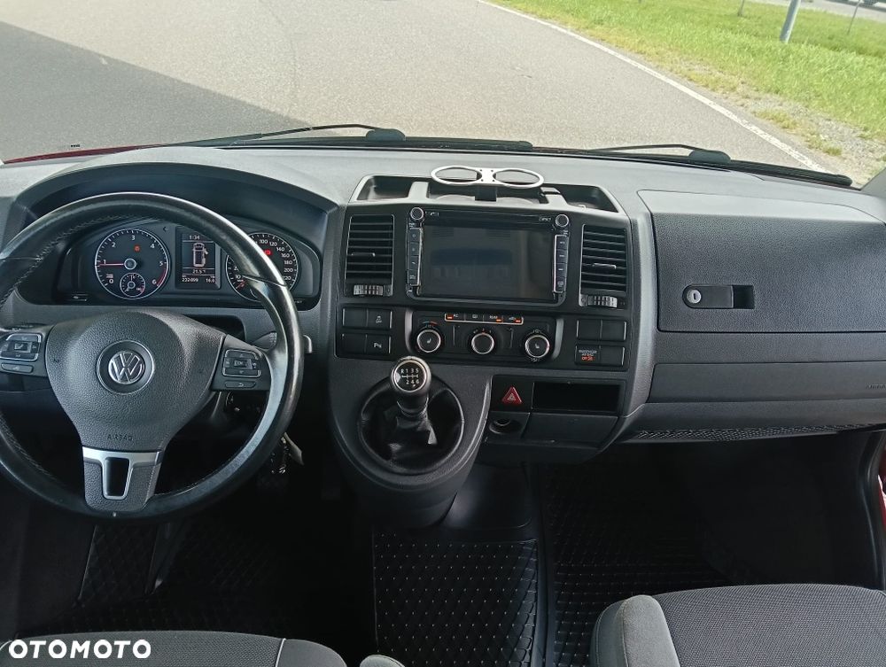 Volkswagen Multivan - 5