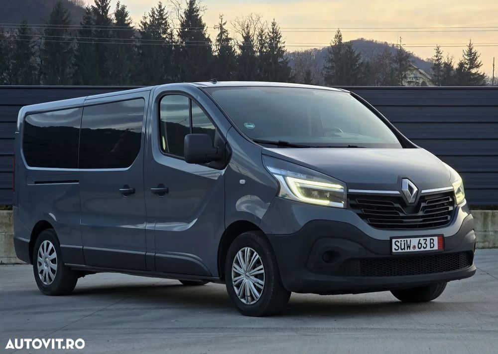 Renault Trafic - 2