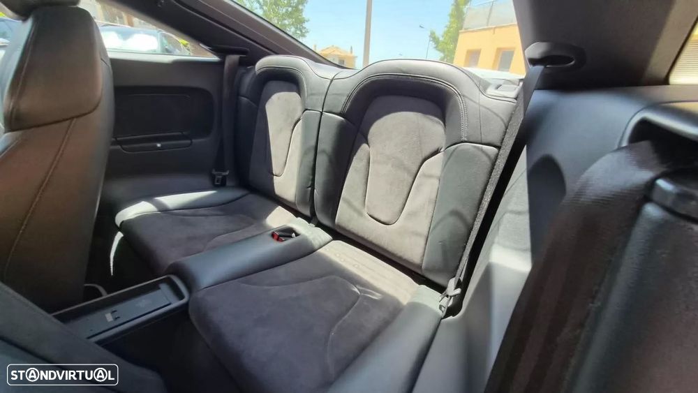 Audi TT Coupé 2.0 TDI quattro - 11