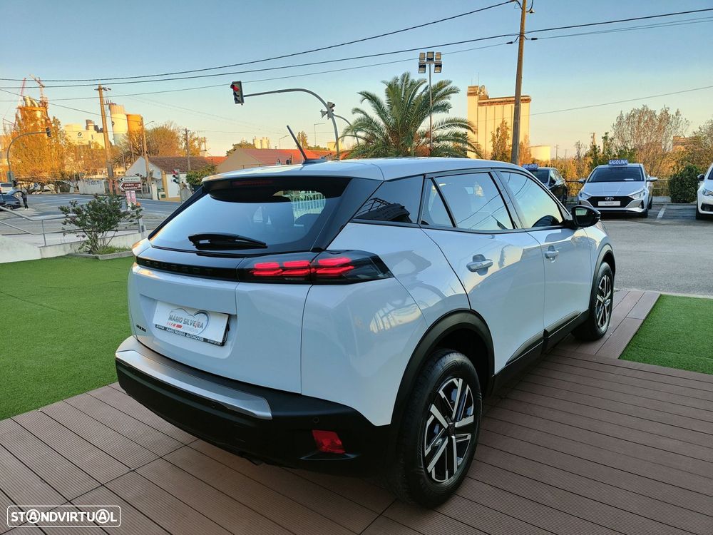 Peugeot 2008 1.2 PureTech Active Pack - 20