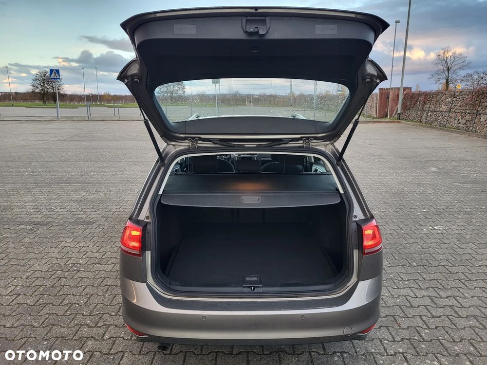 Volkswagen Golf 1.6 TDI BlueMotion Technology DSG Trendline - 18