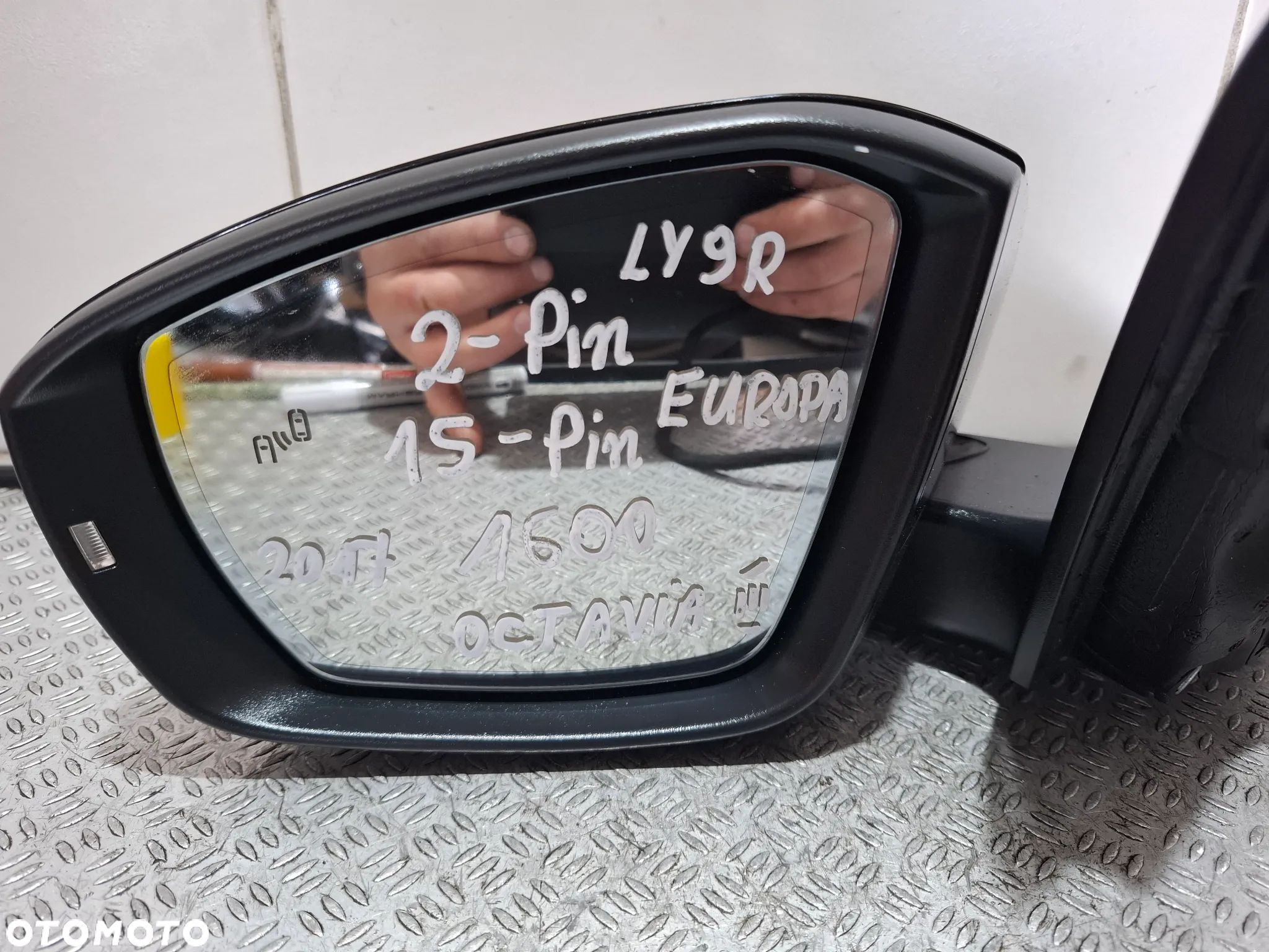 Lusterko drzwi lewy przód Skoda Octavia III VRS 2017 rok 15 pin + 2 pin europa kolor LY9R - 1