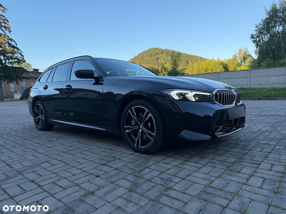 BMW Seria 3 330i xDrive M Sport - 13