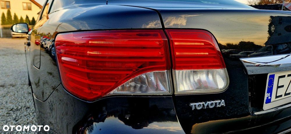 Toyota Avensis 2.0 D-4D Sol - 12