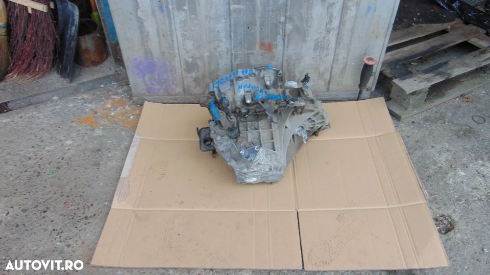 Cutie viteze 5 trepte COD M Hyundai i 10 an 2010 1.1 b - 1