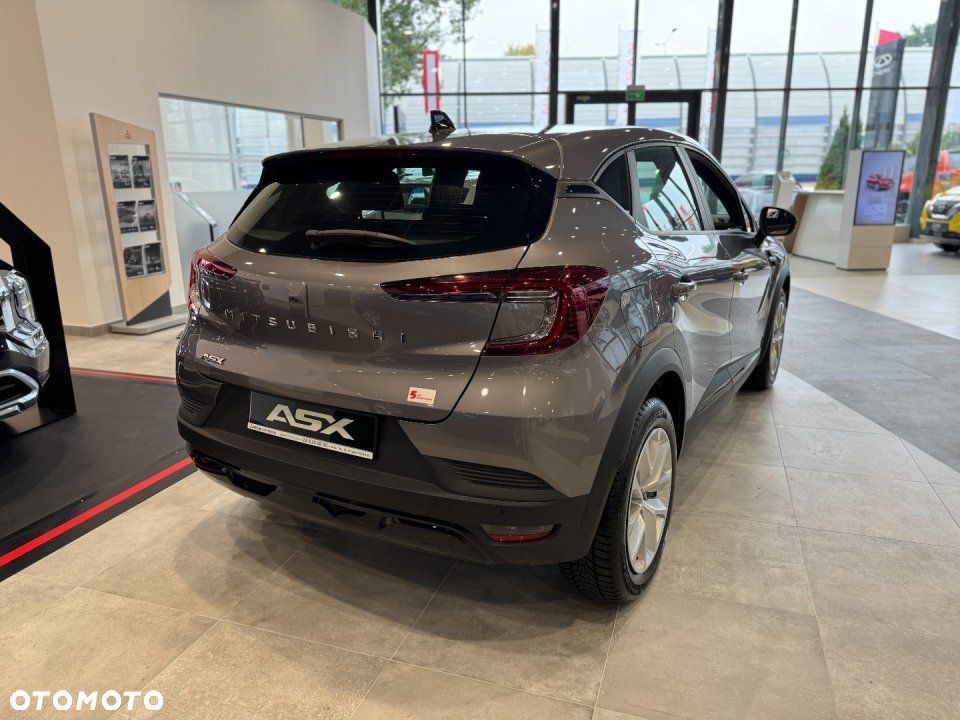 Mitsubishi ASX - 3