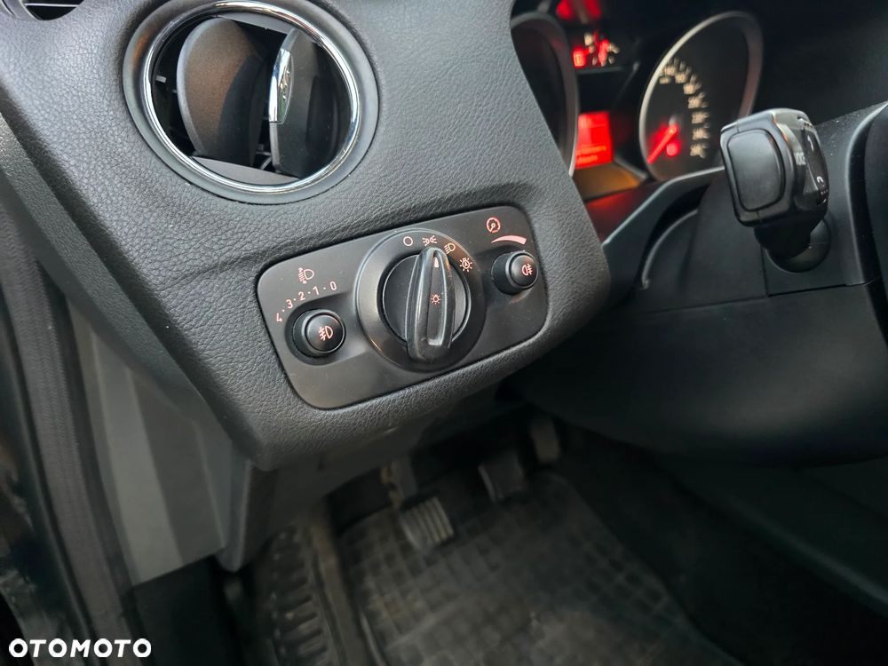 Ford Mondeo - 28