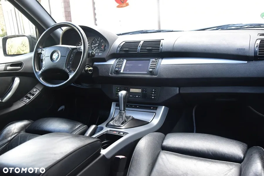 BMW X5 3.0 i - 21