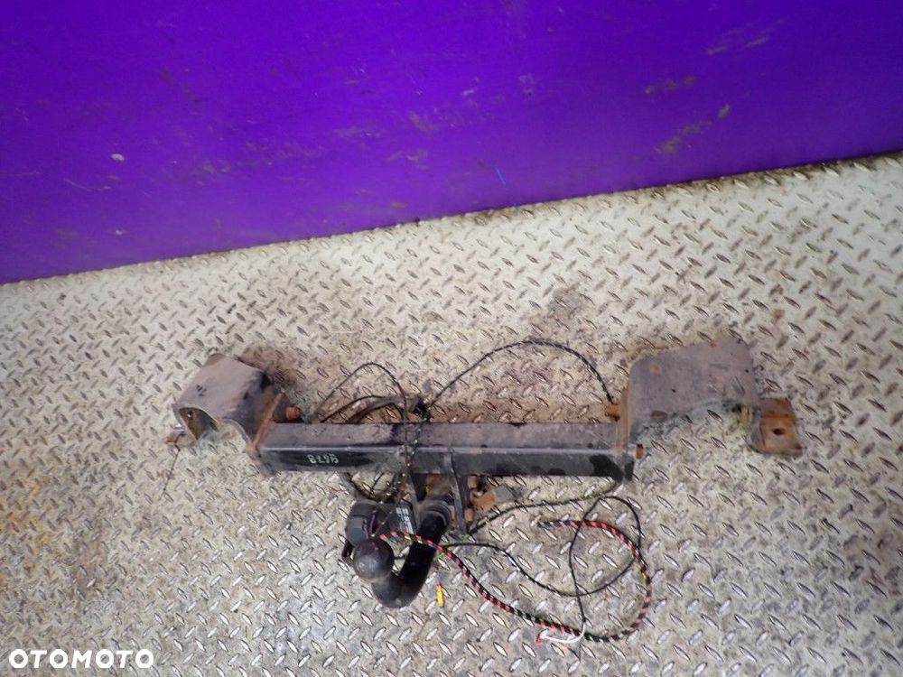 HYUNDAI TRAJET 00-04 HAK HOLOWNICZY DO PRZYCZEP - 1