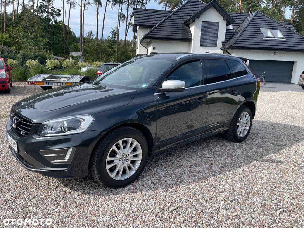 Volvo XC 60 D4 AWD R-Design Kinetic - 23