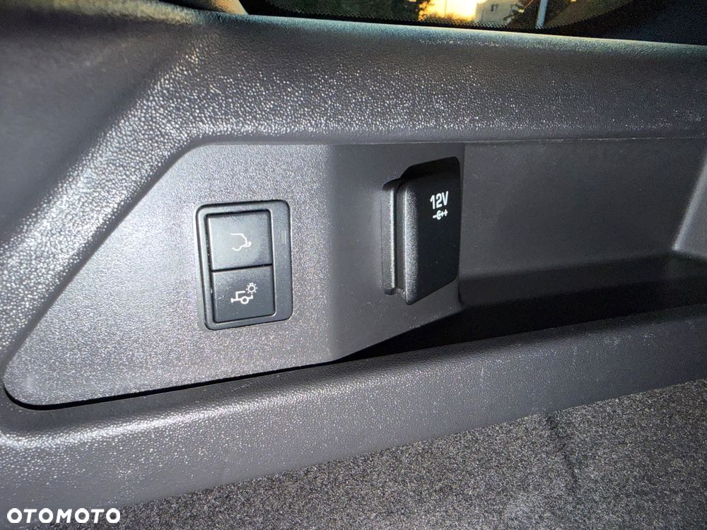 Land Rover Discovery Sport Si4 HSE Luxury - 33