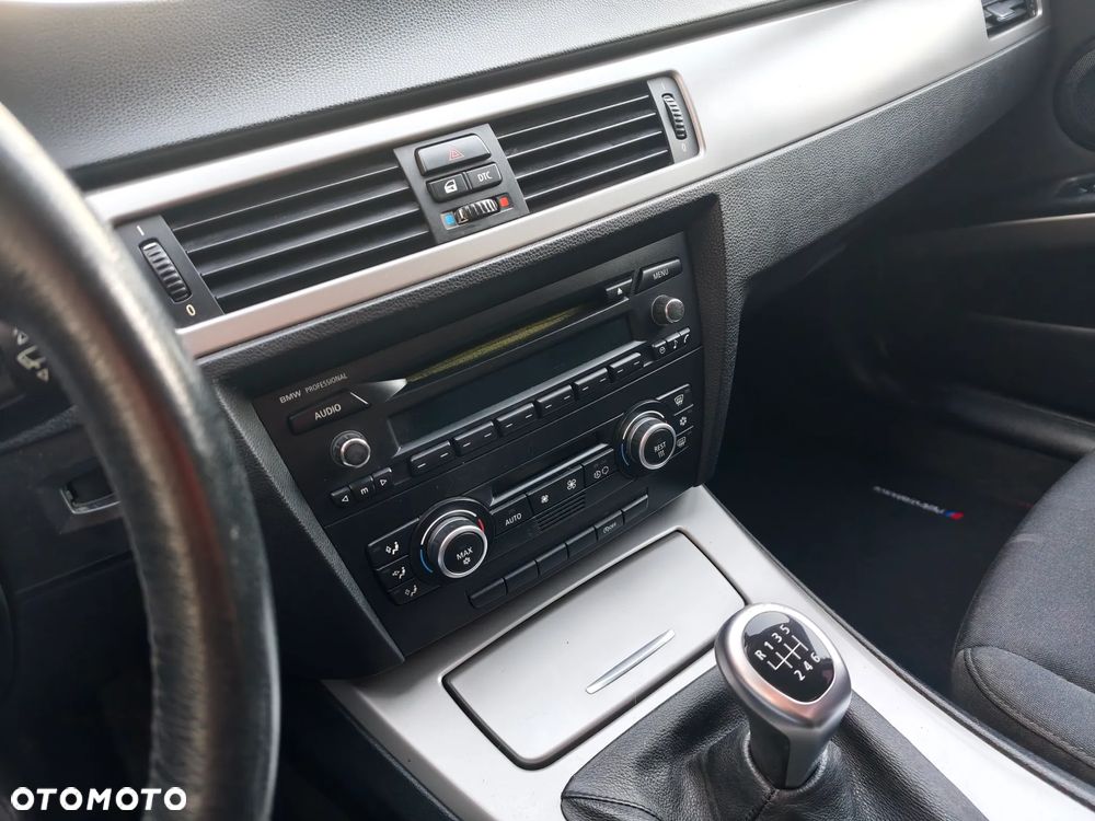 BMW Seria 3 320d - 9
