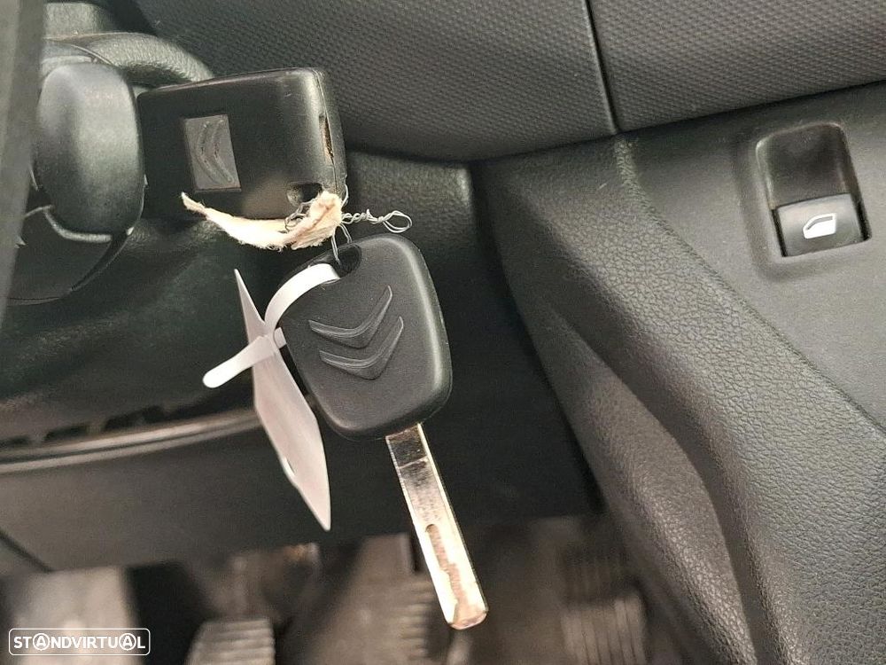 Citroën BERLINGO 1.6Hdi 100CV * 3lug/ GPS/Ac/ c/IVA dedutível * - 9