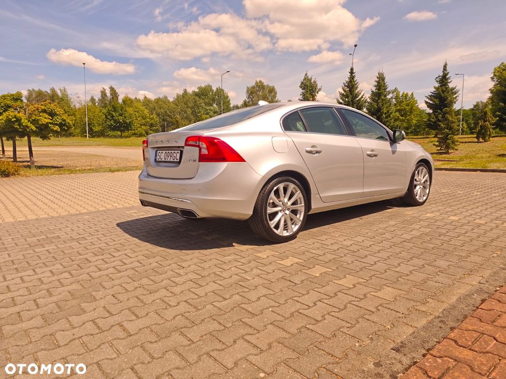 Volvo S60 - 11