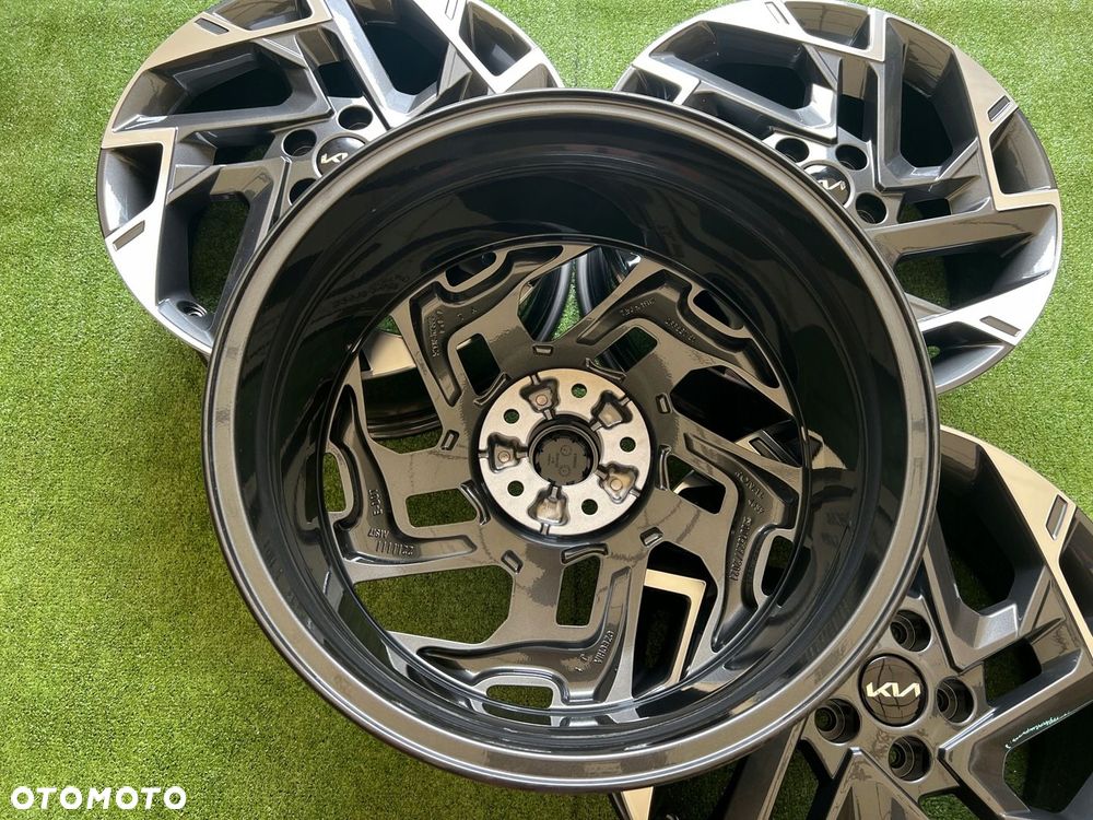KOMPLET FELG FELGI ALU KIA SPORAGE SANTA FE 19 5X114,3 ET51 ORYGINALNE - 9
