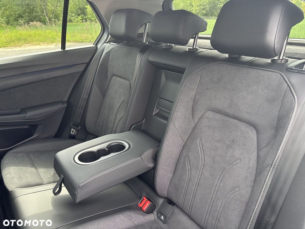 Volkswagen Golf - 17