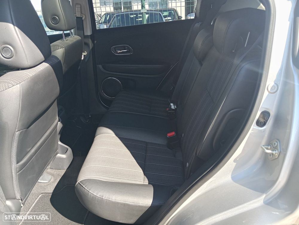 Honda HR-V 1.5 i-VTEC Elegance +C.Navi CVT - 19