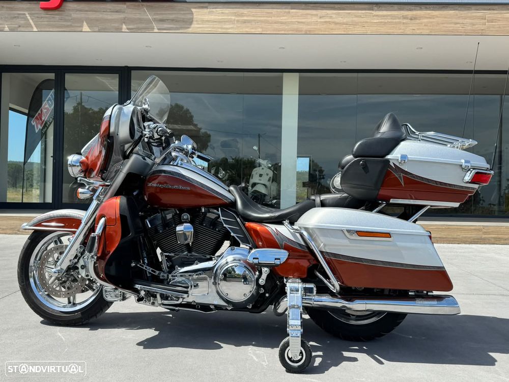 Harley-Davidson Ultra FLHTKSE Ultra Limited CVO - 2