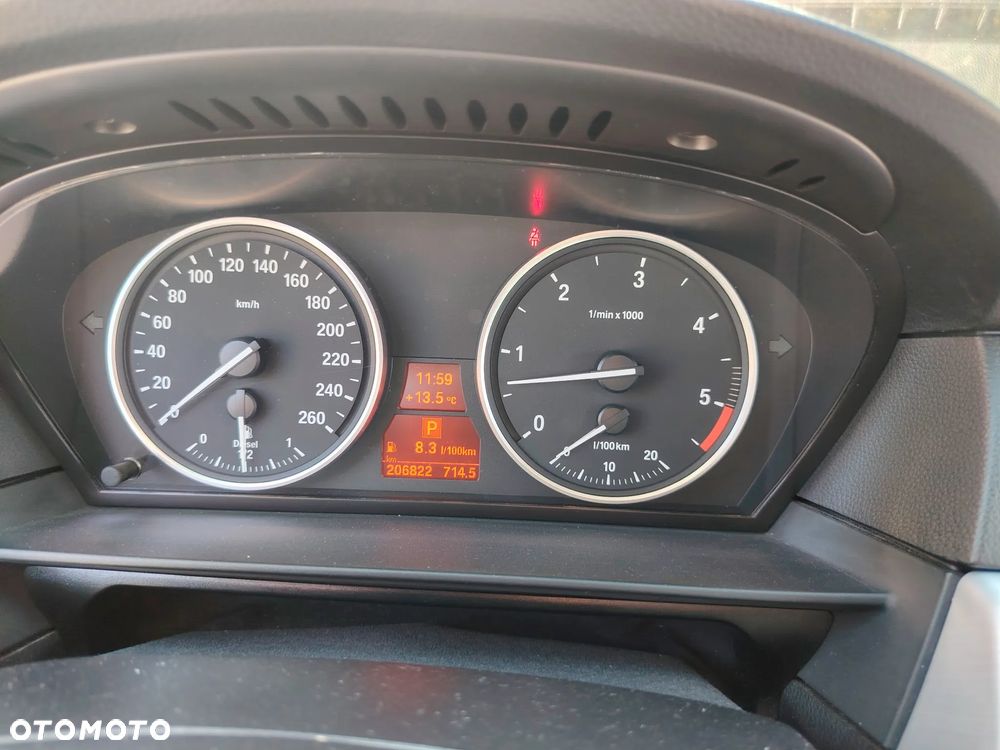 BMW Seria 5 530d - 28