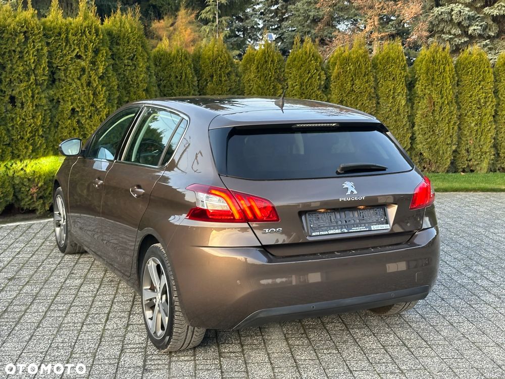 Peugeot 308 1.2 PureTech Allure S&S - 10