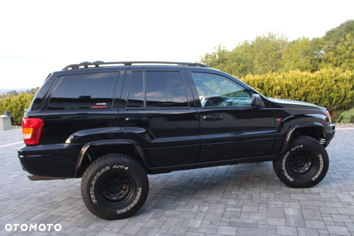 Jeep Grand Cherokee - 14