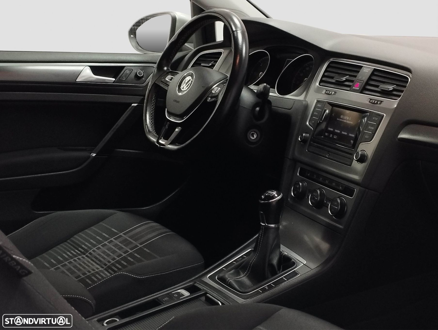 VW Golf 1.6 TDi BlueMotion Trendline - 10
