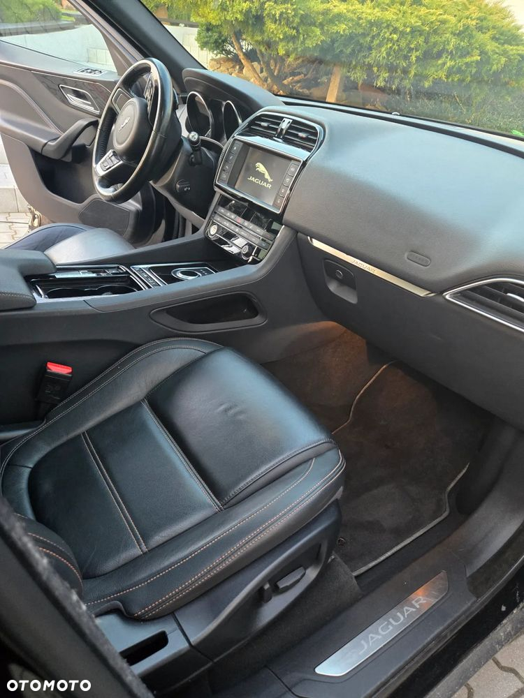 Jaguar F-Pace 20d AWD Prestige - 12