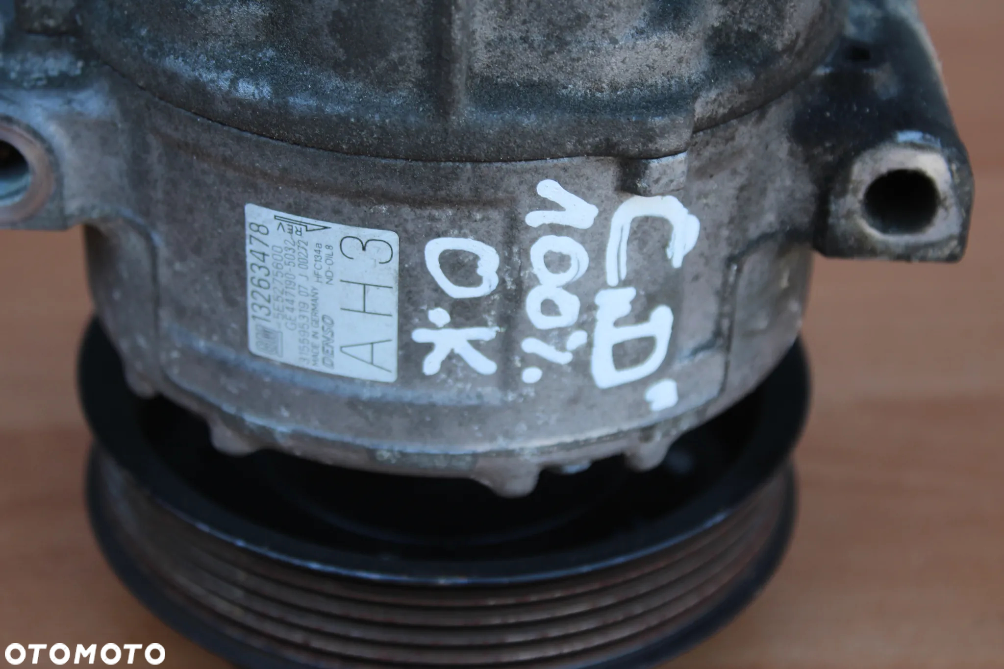 SPRĘŻARKA KLIMATYZACJI KOMPRESOR OPEL CORSA D E 1.6 TURBO 13263478 AH3 - 4
