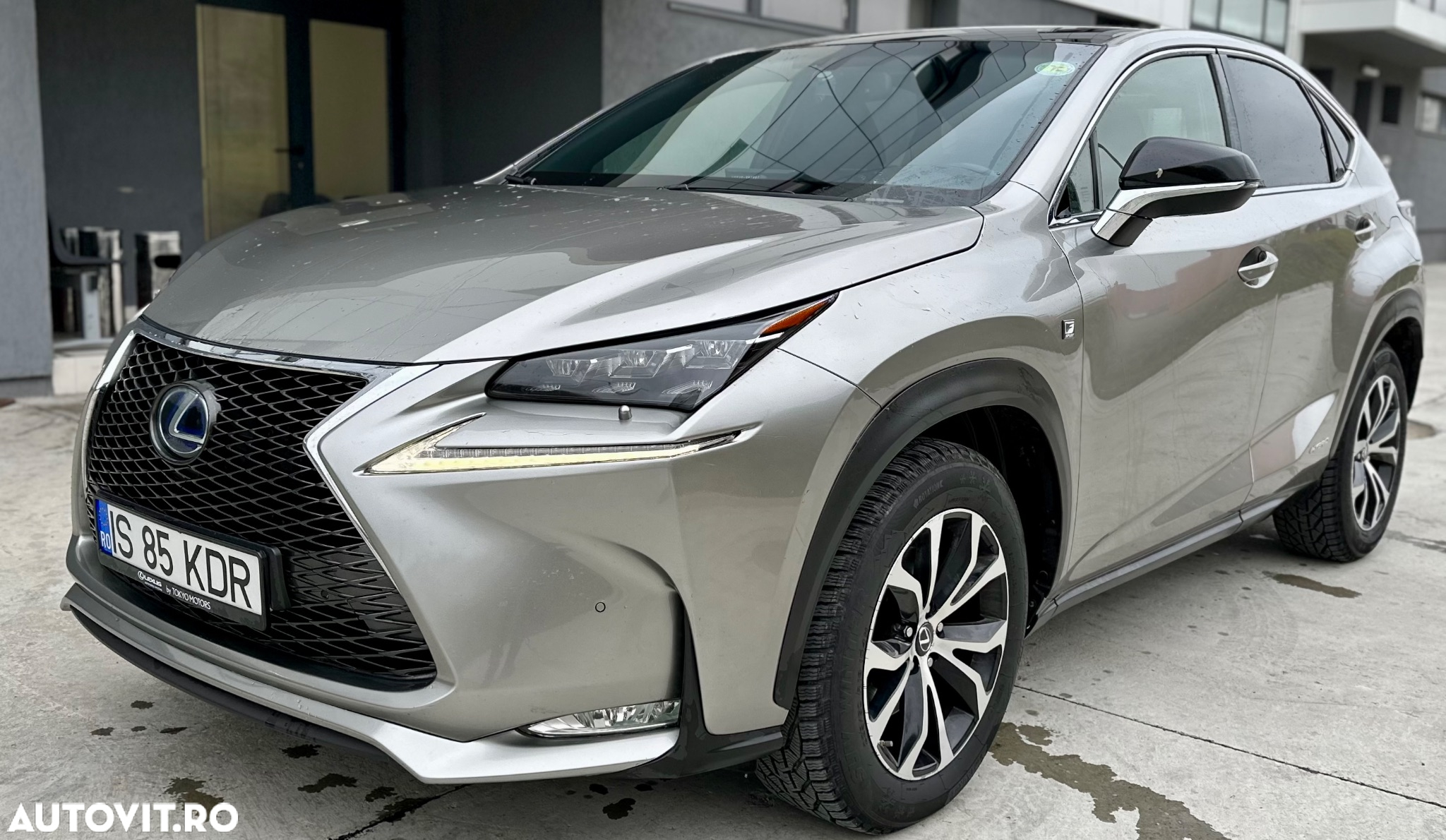 Lexus Seria NX 300h F Sport - 6