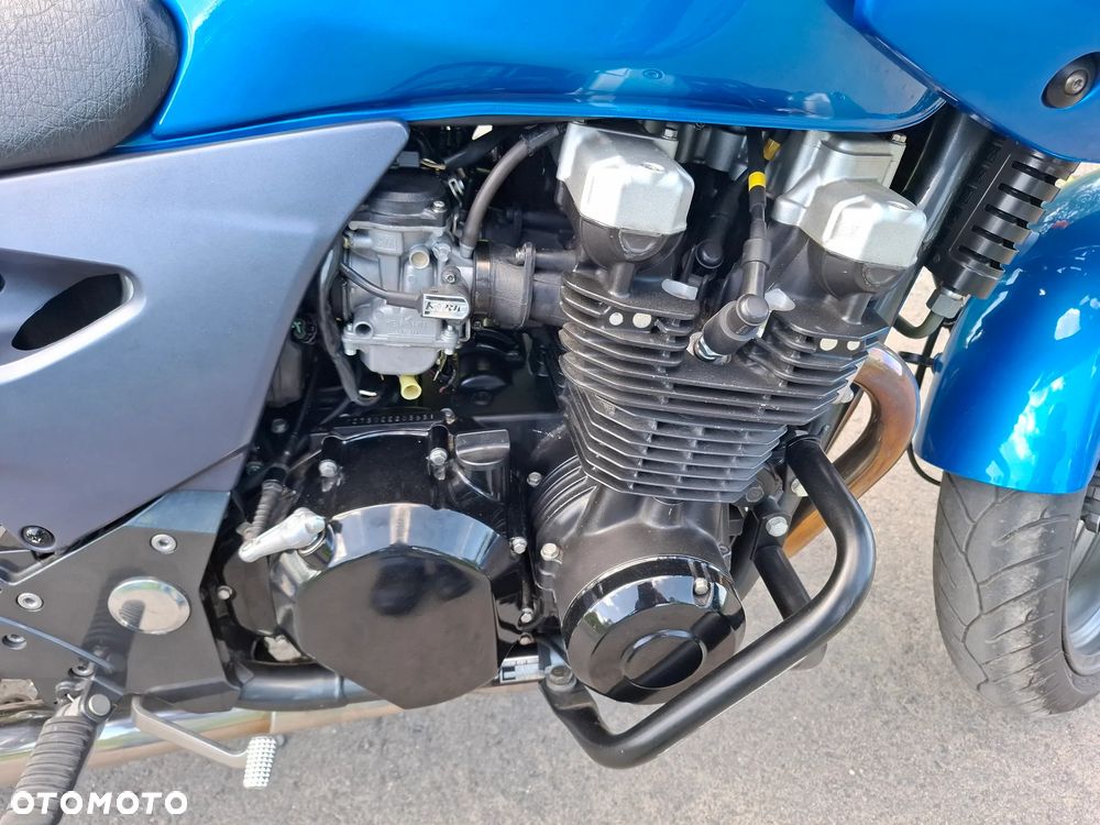 Kawasaki ZR - 7