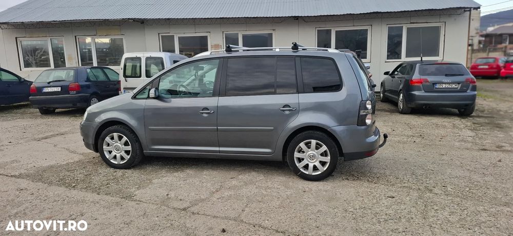 Volkswagen Touran 1.9TDI Highline - 3