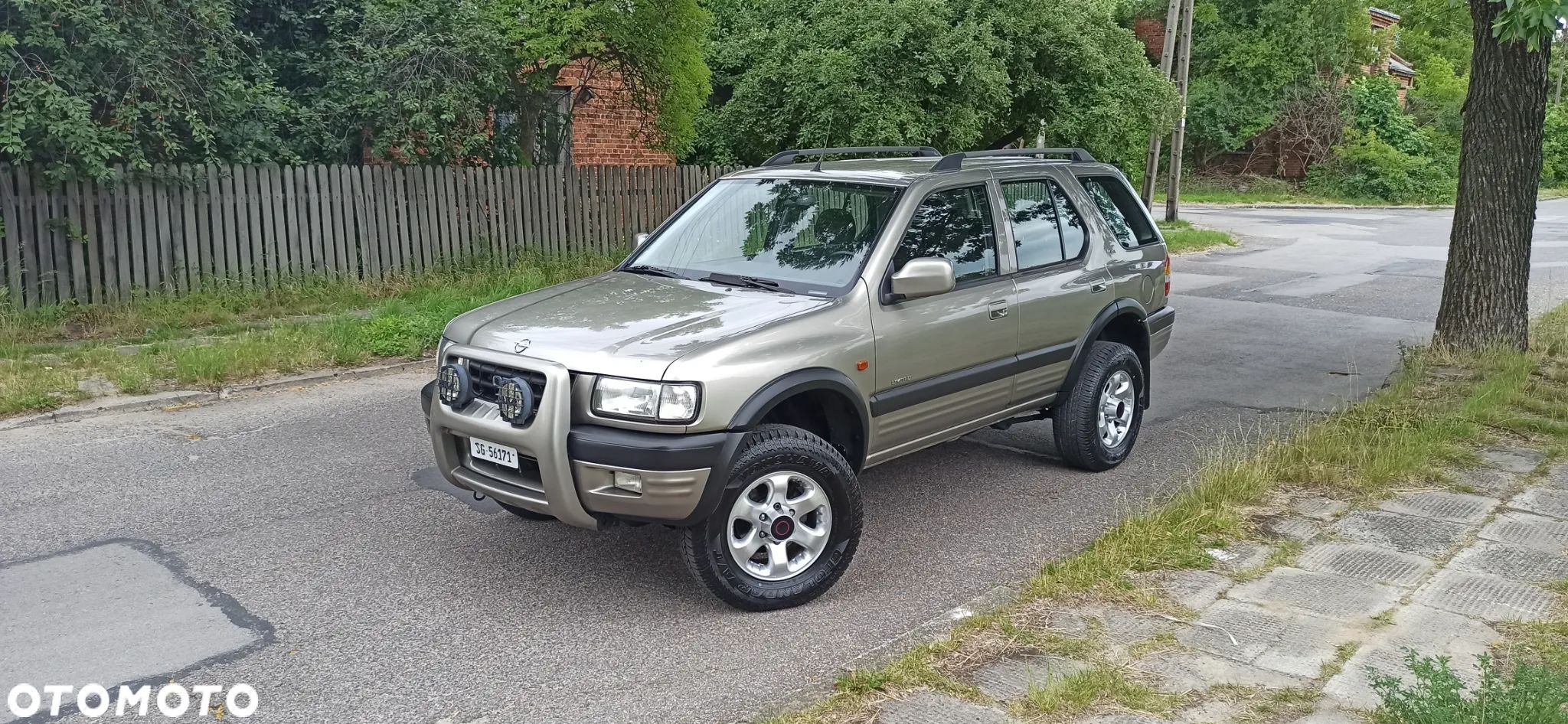Opel Frontera - 1