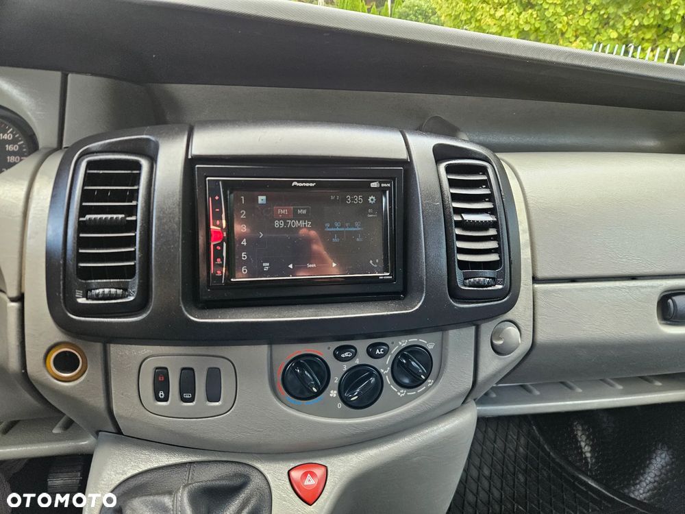 Renault TRAFIC LONG 6-OSOBOWY - 33
