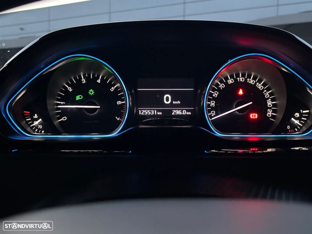 Peugeot 2008 PureTech 110 Stop&Start Allure - 35