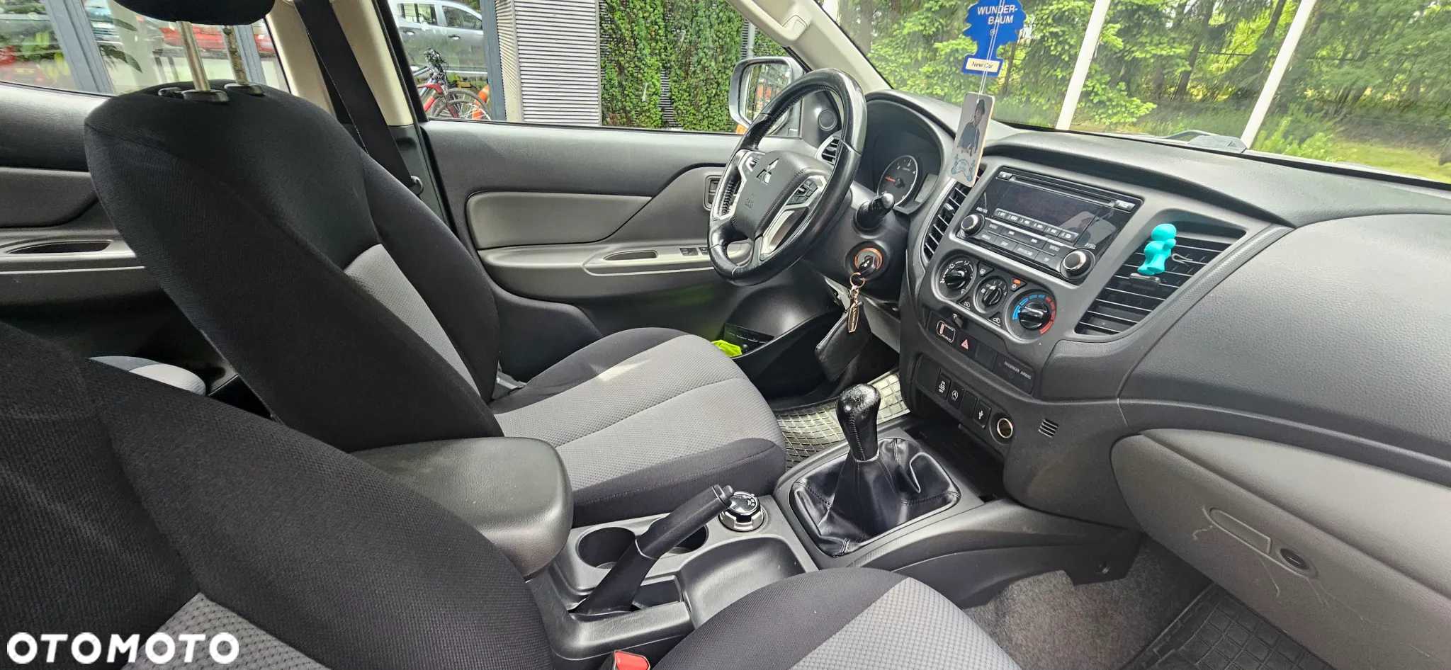 Mitsubishi L200 - 15