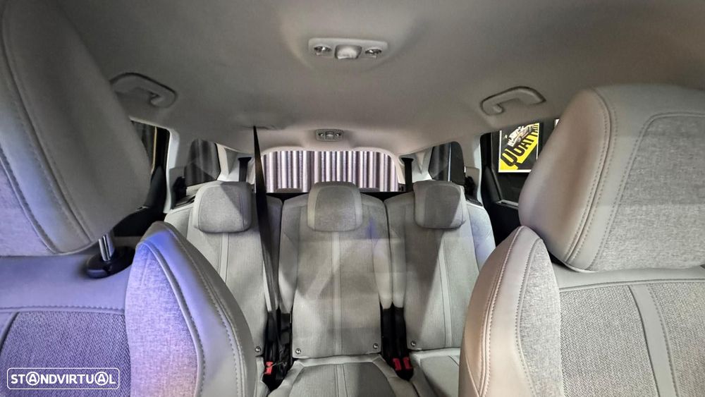 Peugeot 5008 1.2 PureTech Allure Pack EAT8 - 9