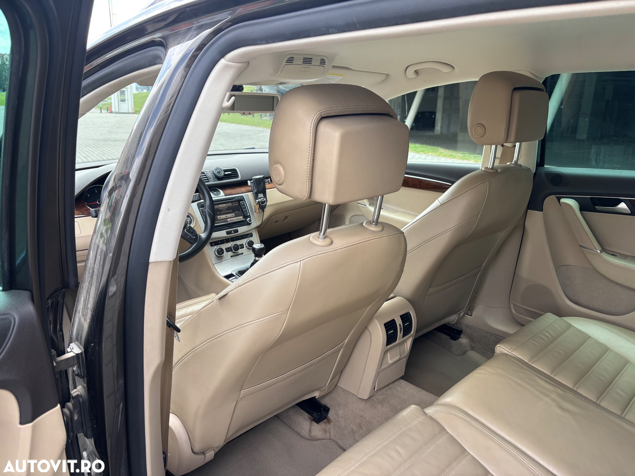 Volkswagen Passat Variant 2.0 TDI 4Motion BlueMotion Technology Comfortline - 10