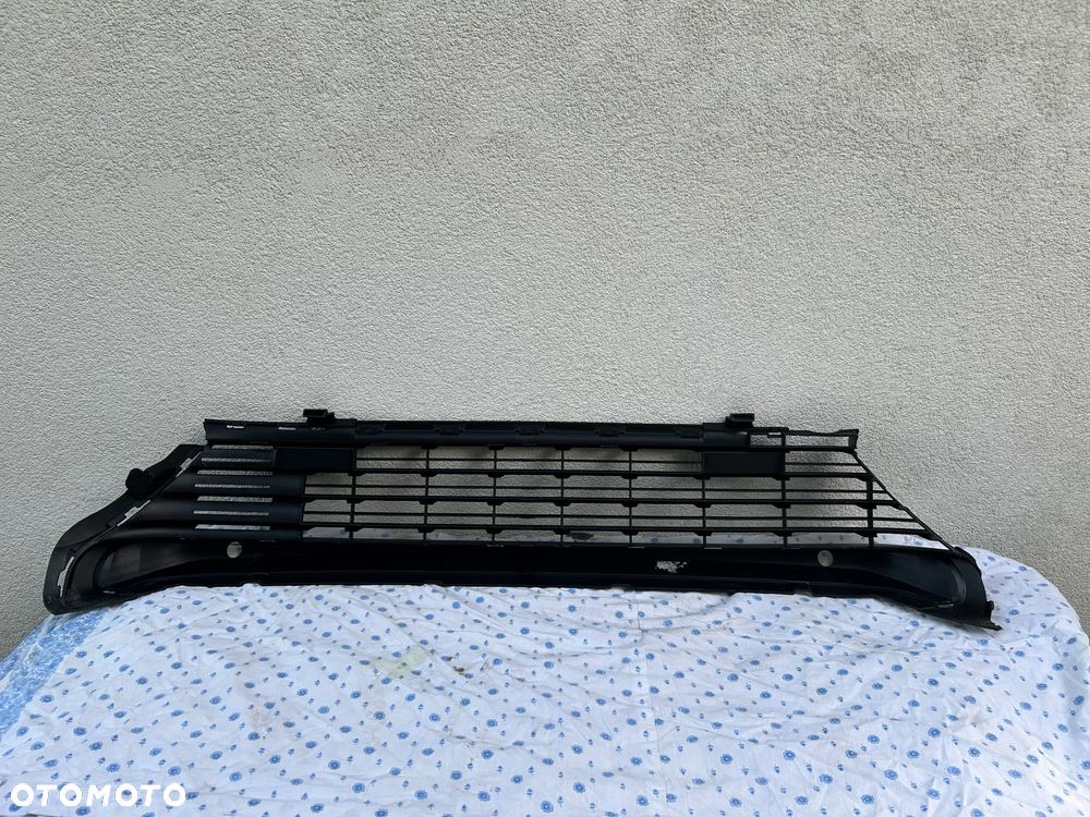 OPEL COMBO E PROACE CITY KRATKA ZDERZAKA ATRAPA ŚRODKOWA 9818196480 - 2