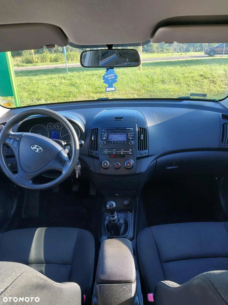 Hyundai i30 1.4 Classic + - 10