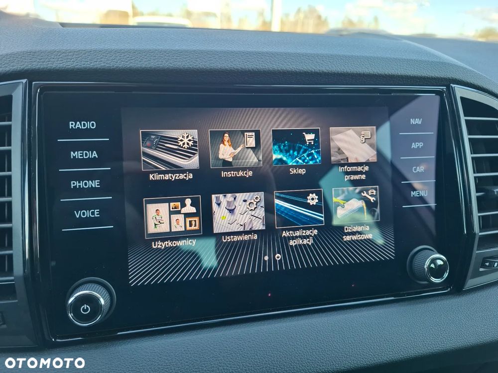 Skoda Karoq 1.5 TSI ACT Selection DSG - 26