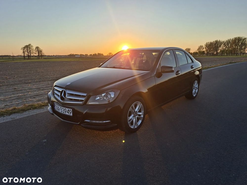 Mercedes-Benz Klasa C 220 CDI DPF (BlueEFFICIENCY) - 1