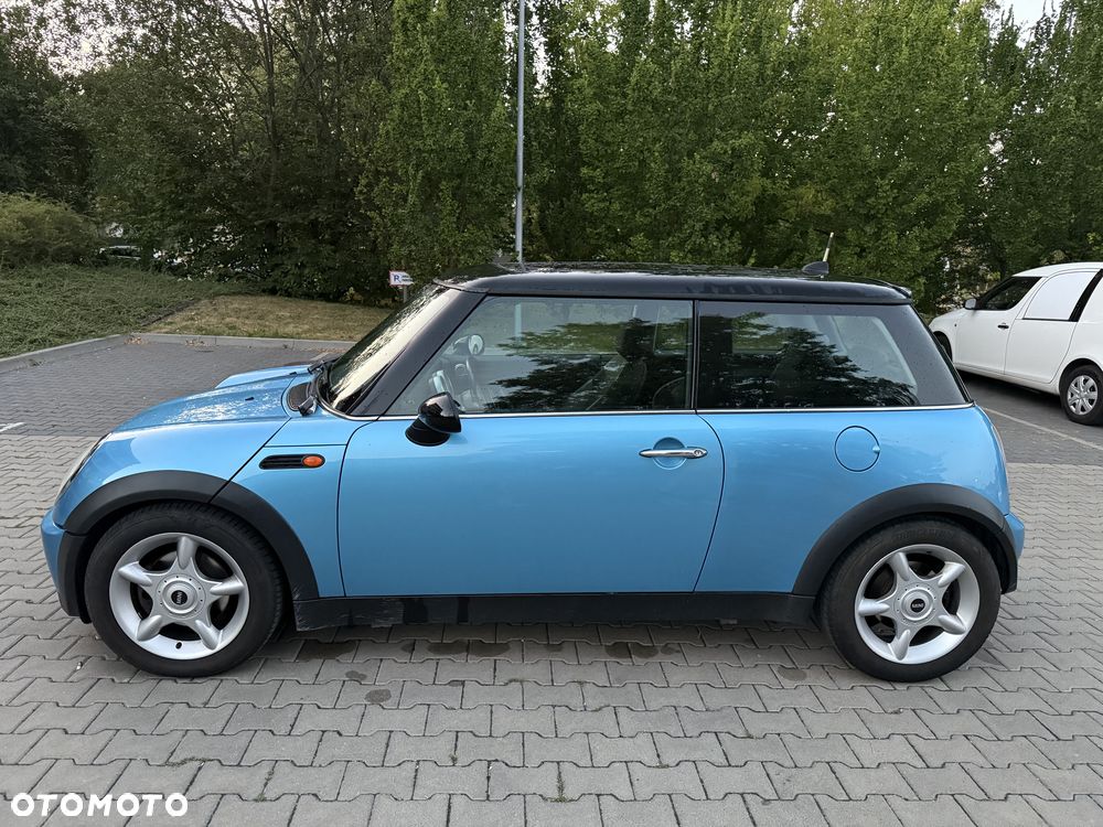 MINI Cooper Standard - 4