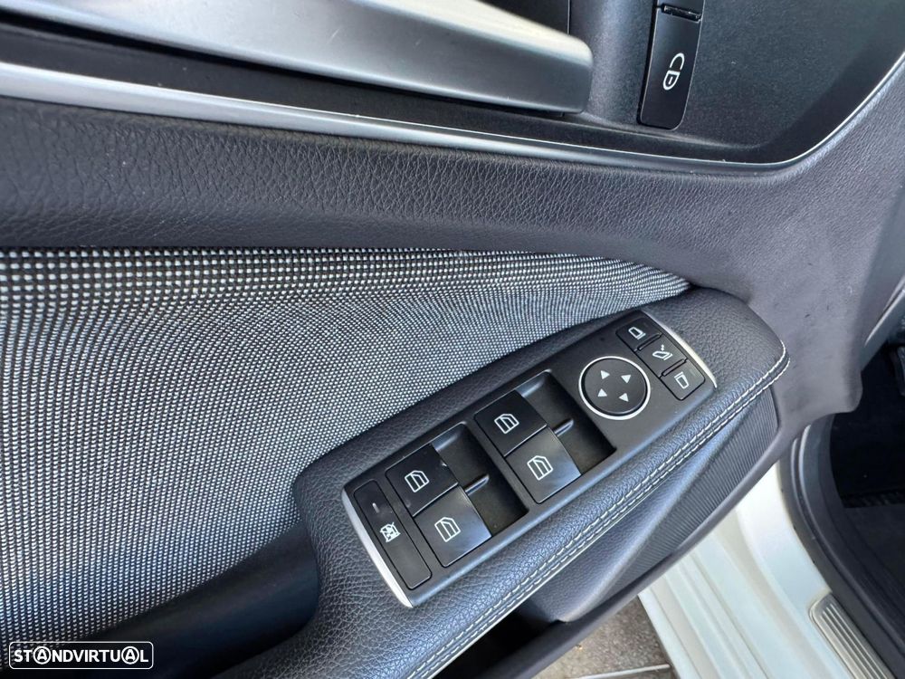 Mercedes-Benz A 180 d AMG Line - 13