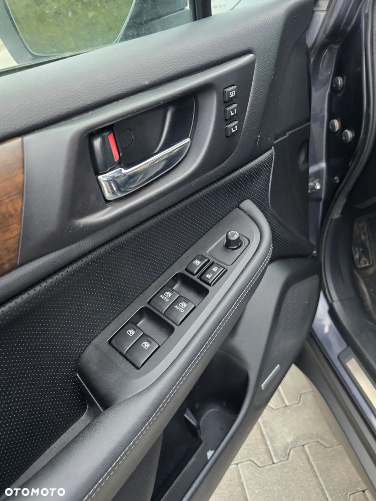 Subaru Outback 3.6 R Exclusive Navi MAC - 16