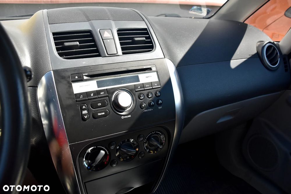 Suzuki SX4 - 18