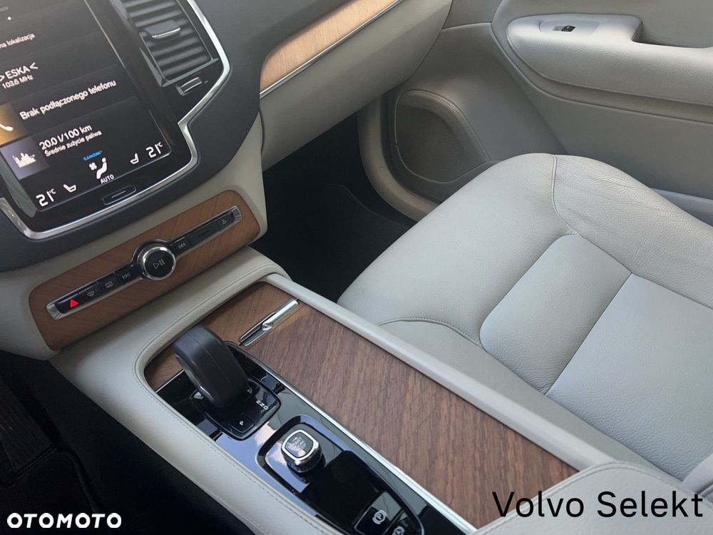 Volvo XC 90 B5 D AWD Momentum Pro - 12