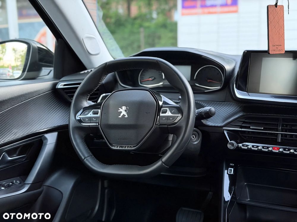 Peugeot 2008 PureTech 130 EAT8 Active - 29