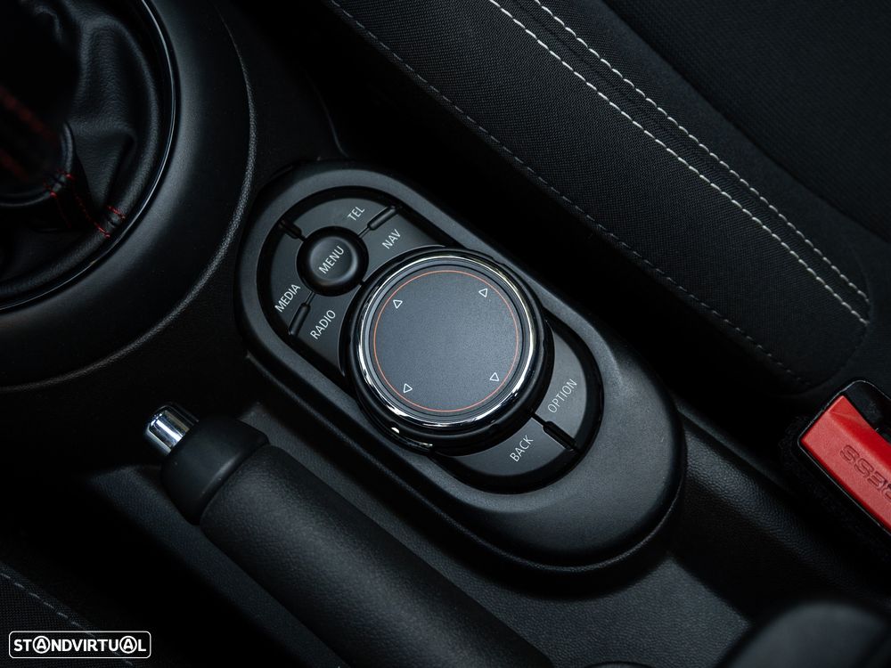 MINI Cabrio John Cooper Works Auto Desportiva - 41